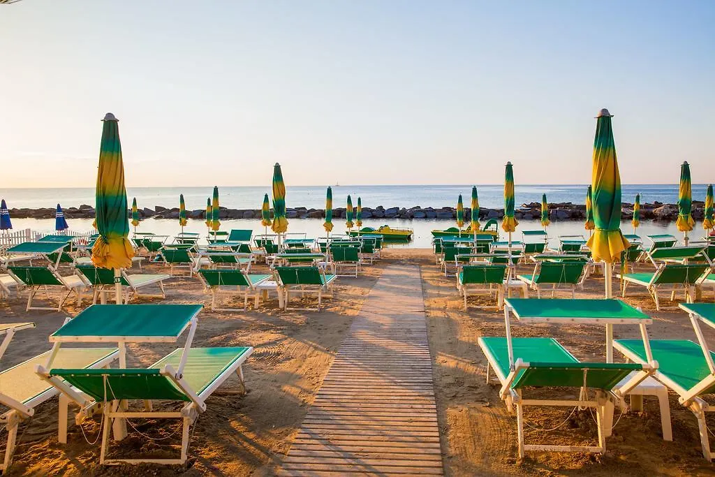Hotel Gabriella Diano Marina 3*,